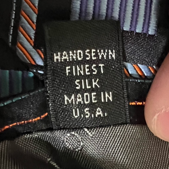 Robert Talbots Best of Class Silk Tie - Picture 2 of 8